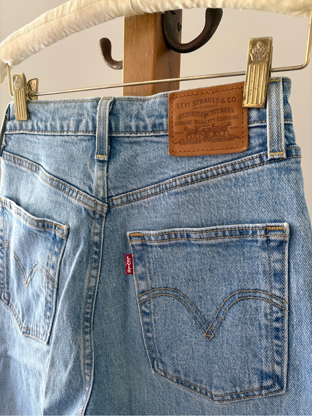 Levi's Women Light Blue Straight Leg Jeans